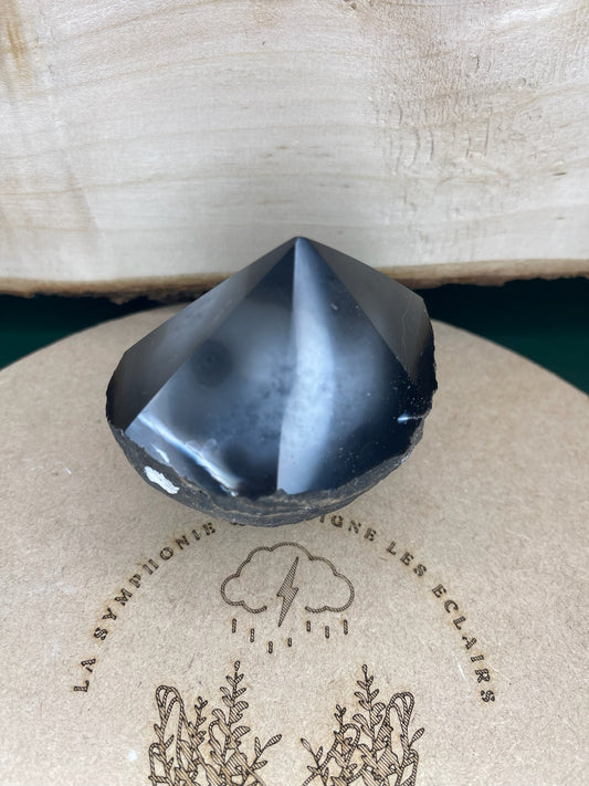 Agate cristallisée semie polie