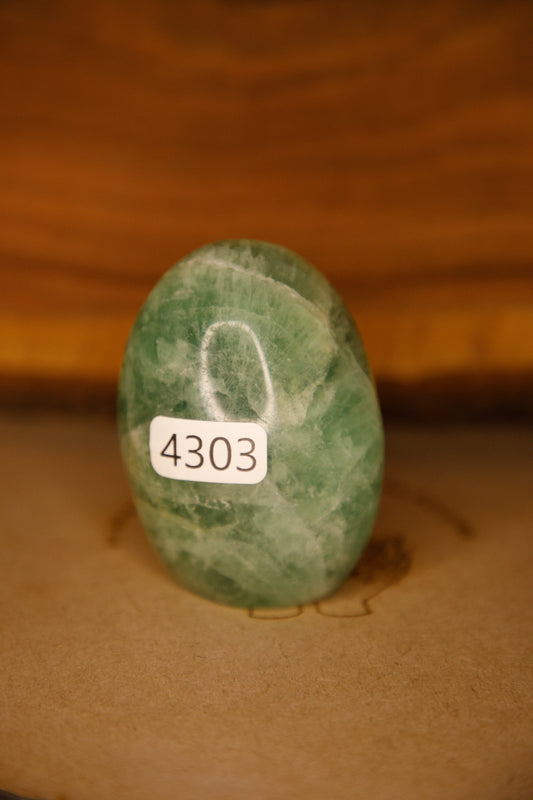 Forme Libre Fluorite Verte