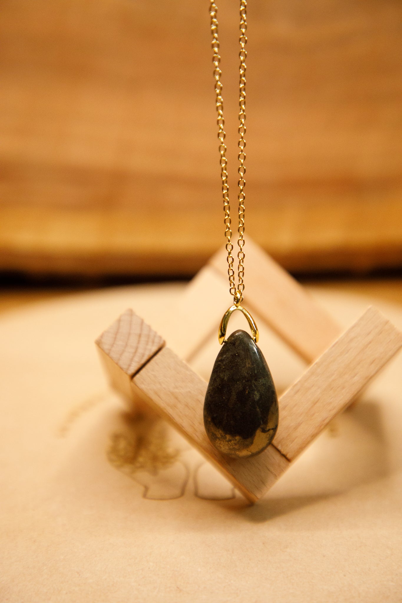 Pendentif sautoir Pyrite